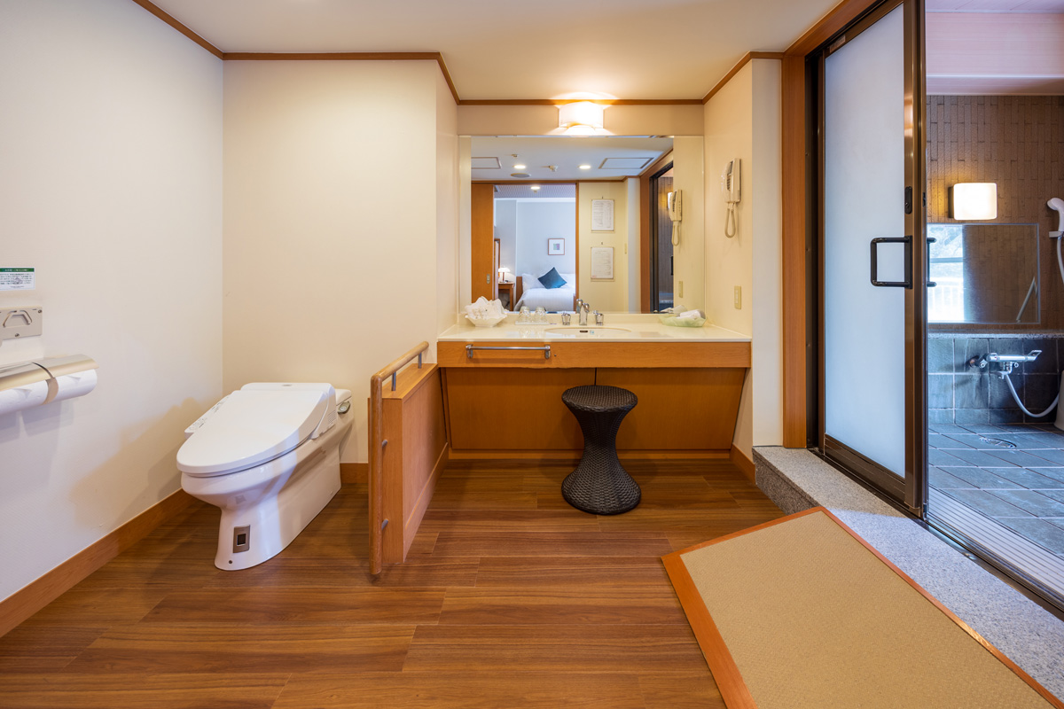 Main Building Superior Twin Rooms with Hot Spring